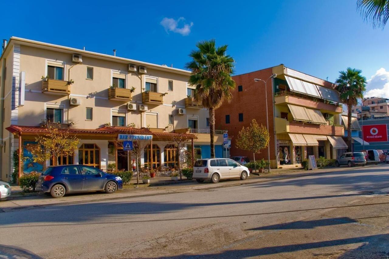 Hotel 4 Stinet Vlorë Exteriér fotografie