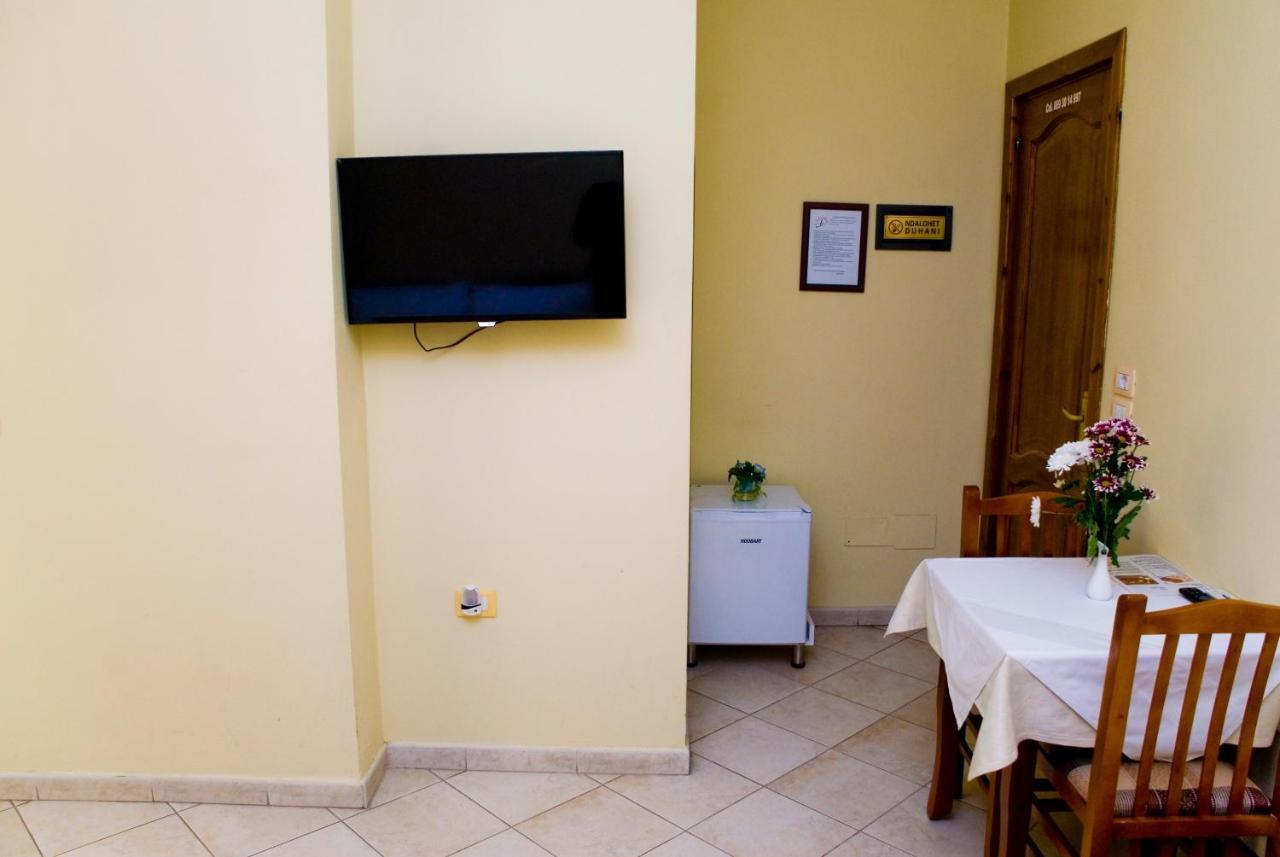 Hotel 4 Stinet Vlorë Exteriér fotografie